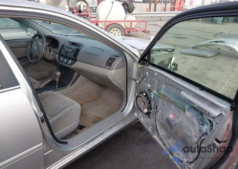 2005 Toyota Camry Le from USA, damaged, VIN 4T1BE30K05U425016